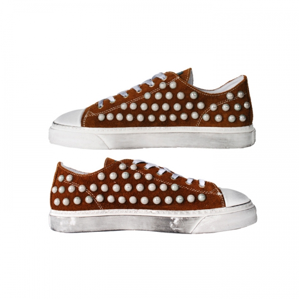 ◆15주년◆원형 스터드 벨로아 빈티지 스니커즈 브라운 GXU021SF00CRO1B596