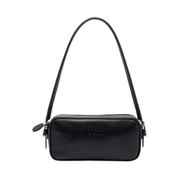 ◆당일◆26SS 로고 레더 파우치 숄더백 블랙 5NE024 AF8W F0002