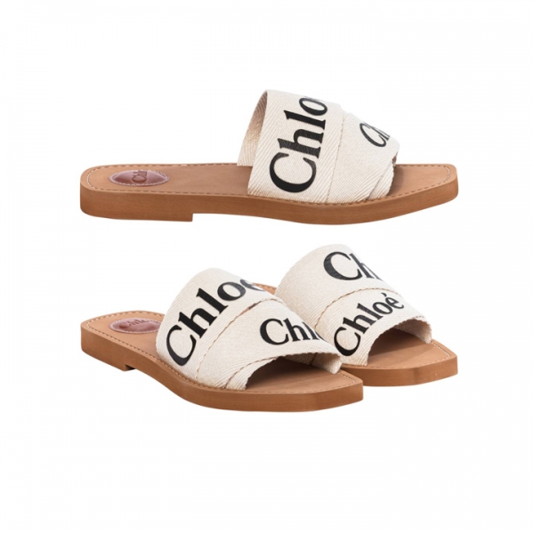 ◆당일◆26SS 우디 로고 스트랩 샌들 아이보리 CHC22U188Z3 101