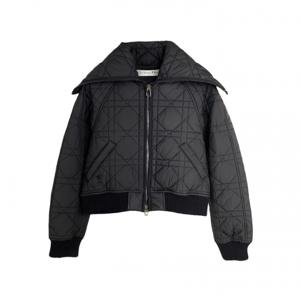 ◆당일◆25FW 로고 자수 까나쥬 퀄팅 다운 자켓 블랙 557C46A2827 9000