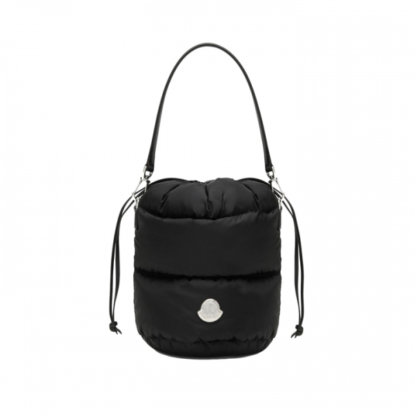 ◆당일◆25FW 카라독 CARADOC 로고 패치 패딩 버킷백 블랙 5I000 02 M6275 999