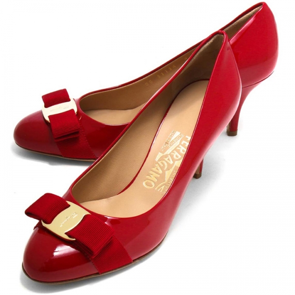 Ferragamo store carla 70