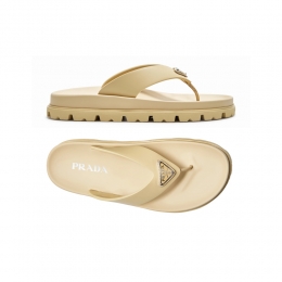 26SS 삼각 로고 플립플랍 네추럴 1Y420N 3LKK F0018