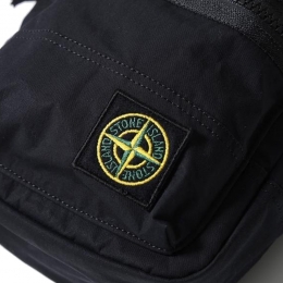 ◆당일◆25FW 와펜 패치 알루미늄 텔라 크로스백 블랙 K2S15 9200019 S0257 V0029