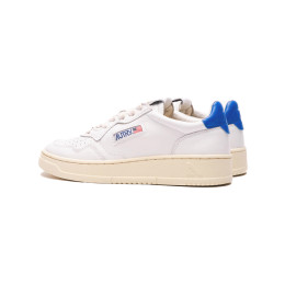 26SS 여성 메달리스트 로우탑 스니커즈 화이트/코발트블루탭 AULW LL46