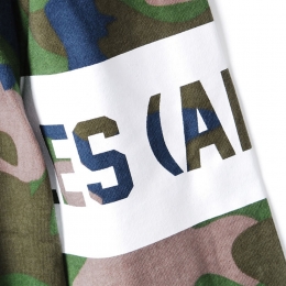 ◆12주년◆완장 프린팅 롱슬리브 티셔츠 카모 LA04TML8100CAMO