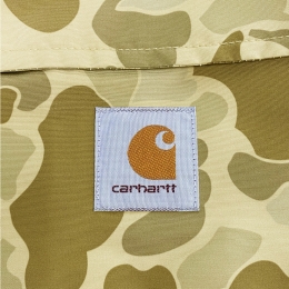 ◆당일◆25SS 레귤러핏 로고 패치 버뮤다 팬츠 카모 I034506 2R4XX