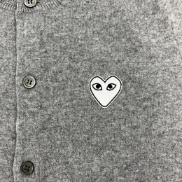 ◆당일◆26SS 화이트 하트 와펜 패치 가디건 그레이 AX-N065-051-1