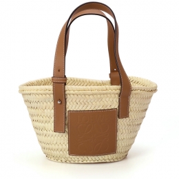 ◆당일◆25SS 스퀘어 로고 라피아 스몰 바스켓백 네추럴 ACBKS93X01 2435