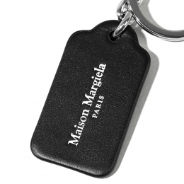 ◆당일◆26SS 스티치 로고 태그 키링 블랙 SA2UA0014 P4745 T8013