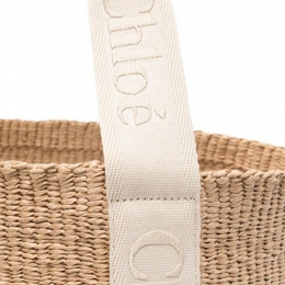 ◆당일◆26SS 로고 스트랩 라지 우디 바스켓백 클라우디 크림 CHC23AS380L18 20S