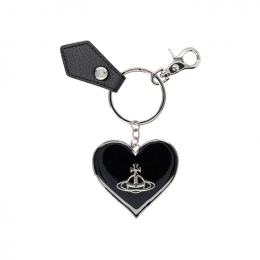 ◆당일◆26SS ORB 로고 미러 하트 키링 블랙 8203011WU OM0014 N403