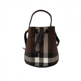 ◆당일◆26SS LL 자이언트 체크 드로우스트링 미니 버킷백 다크브라운 8112238