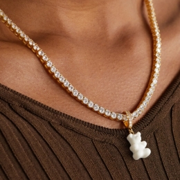 ◆당일◆22FW 노스탤지어 베어 큐빅 펜던트 화이트 NOSTALGIABEAR PAVE POWDER