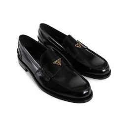 ◆당일◆26SS 삼각로고 브러시드 로퍼 블랙 2DB223 055 F0002