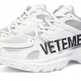 ◆12주년◆아티스널 로고 스파이크 러너 스니커즈 화이트 UE51SN200W WHITE