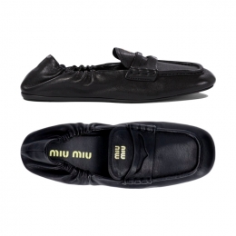 ◆당일◆26SS 금장 로고 루슈 나파레더 로퍼 블랙 5D341E EFX F0002