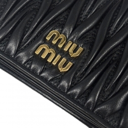 ◆당일◆26SS 마틀라세 금장 로고 지퍼포켓 반지갑 블랙 5MV021 AFPP F0002