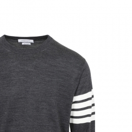 ◆당일◆26SS 사선완장 클래식 크루넥 풀오버 니트 다크그레이 MKA002A Y1014 022