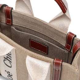 ◆당일◆26SS 우디 미니 토트백 화이트브라운 CHC22AP237I26 90U