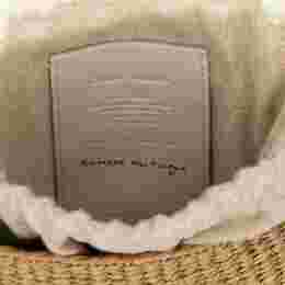 ◆당일◆25SS 우디 스몰 버킷&크로스백 베이지/와일드그레이 CHC23AS381L18 084